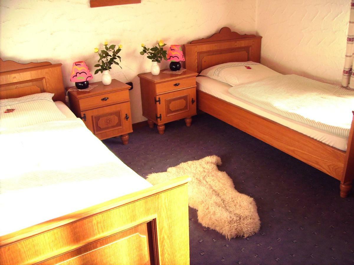 Hotel Garni Huttenhof Kall Dış mekan fotoğraf